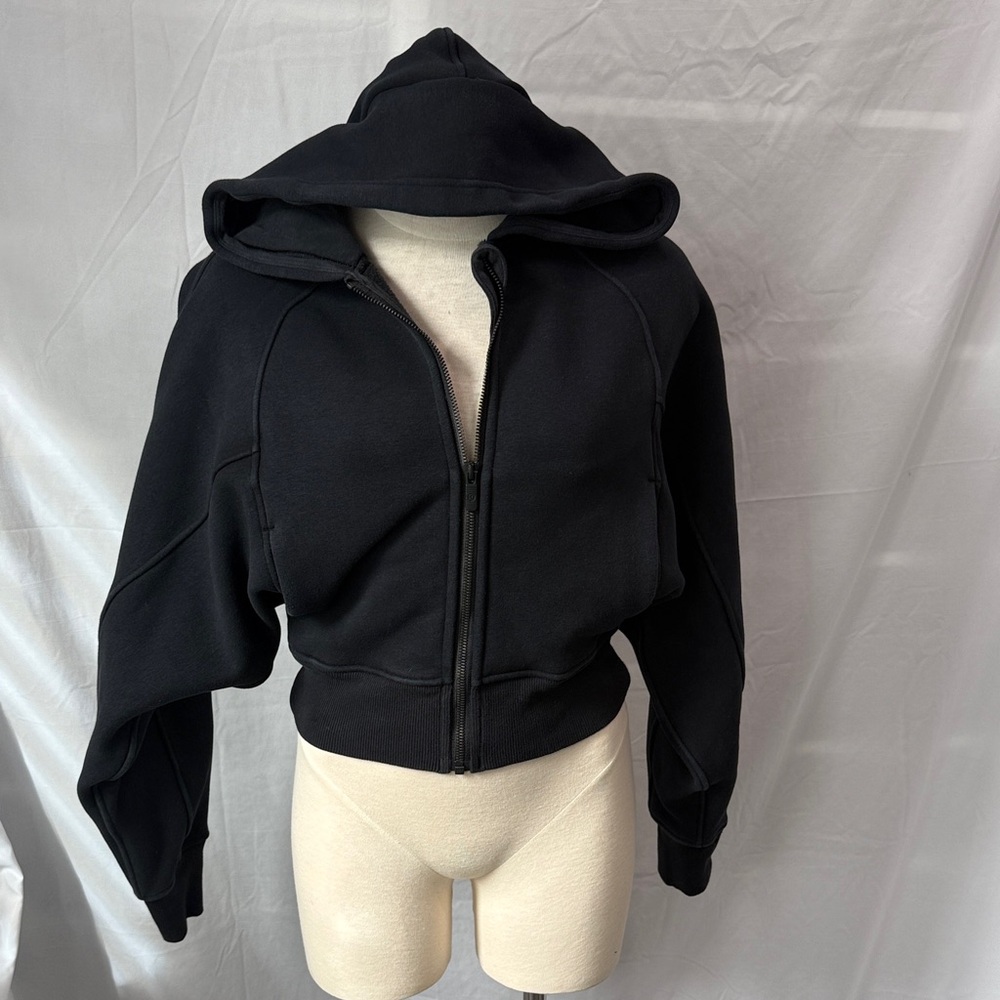 Lululemon athletica Black Scuba Cropped Hoodie Jacket 4 Like New